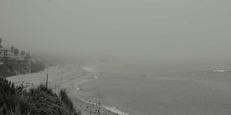 揭秘东莞龙凯LED小间距屏的逐点校正技术:如何让户外亮化与商业照明长期保持完美色彩一致性